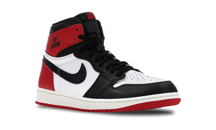 jordan-1-black-toe-02